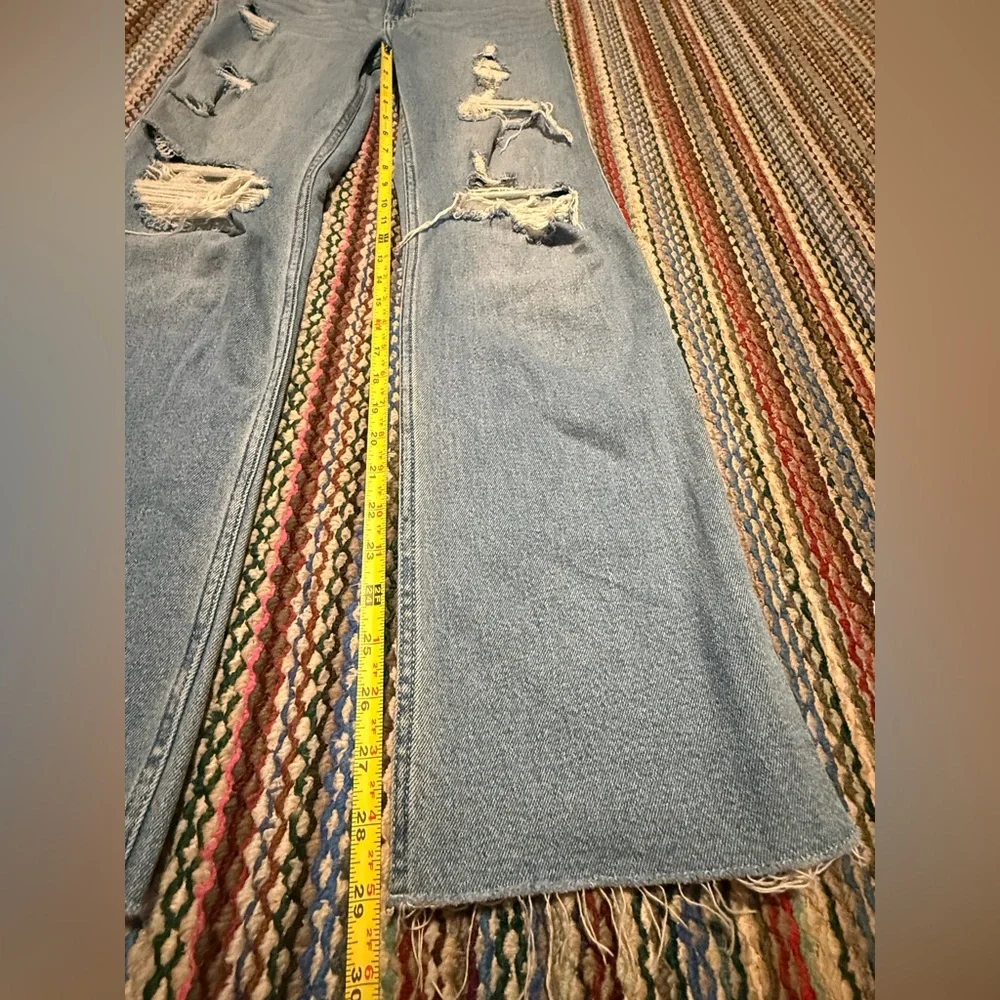 Hollister Light Blue Distressed Ultra High Rise Dad Straight Leg Jeans - 00/24R - Picture 3 of 7